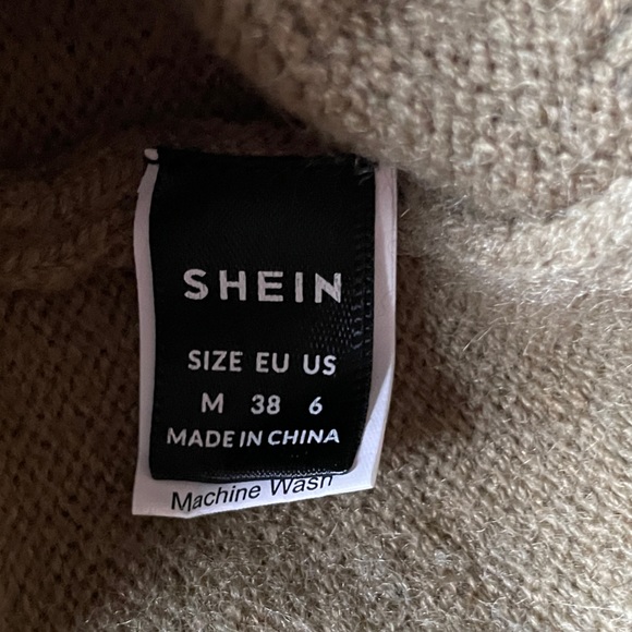 Green Dinosaur sweater fits like xs /s - Picture 5 of 5